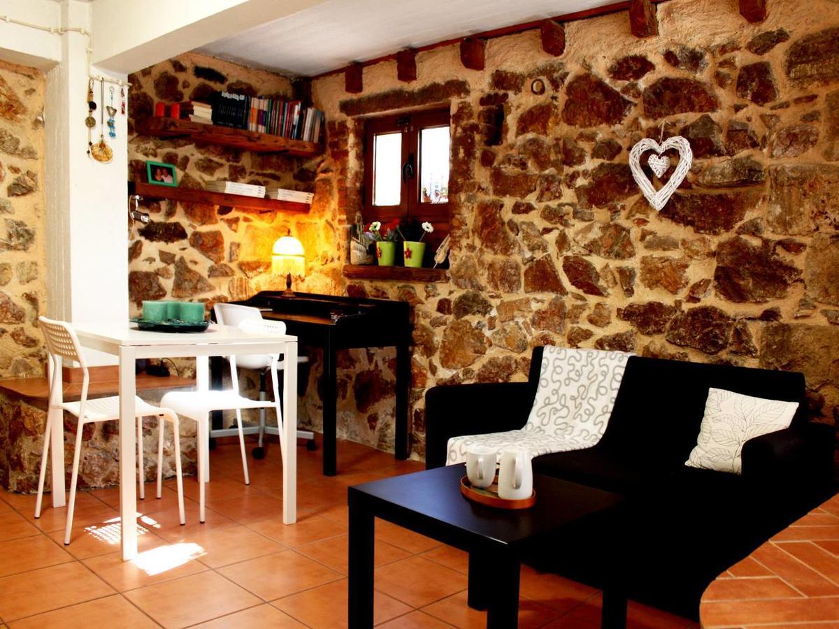 Sweet Stone Apartment In Imittos Atenas Exterior foto
